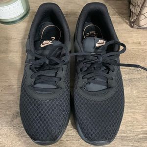 Women’s Nike Tanjun Sneakers